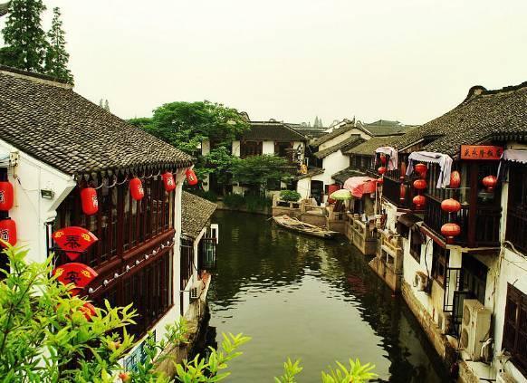 经过考古人员研究发现,古城第二次重建后面积有所减少